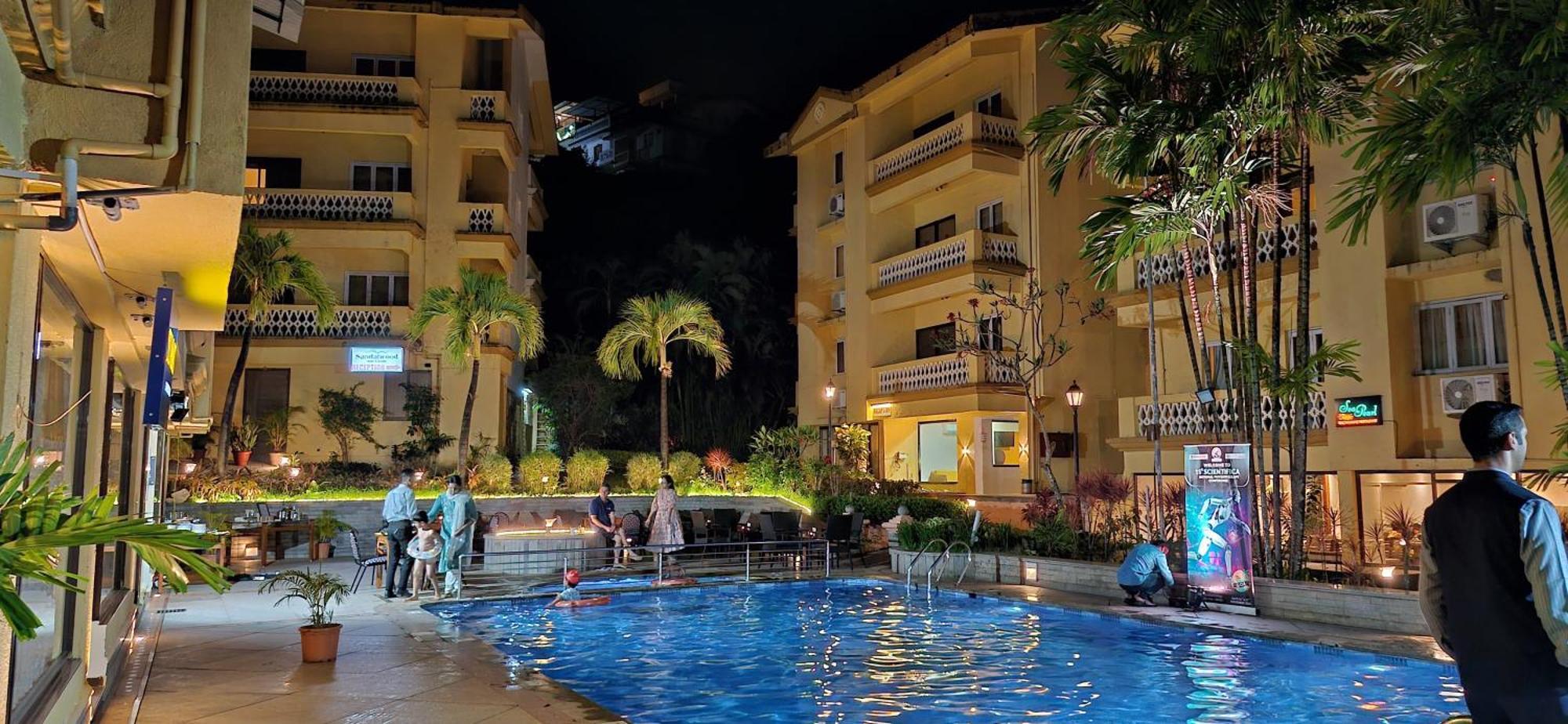 Golden Landmark Green Valley Beach Resort Dona Paula Extérieur photo