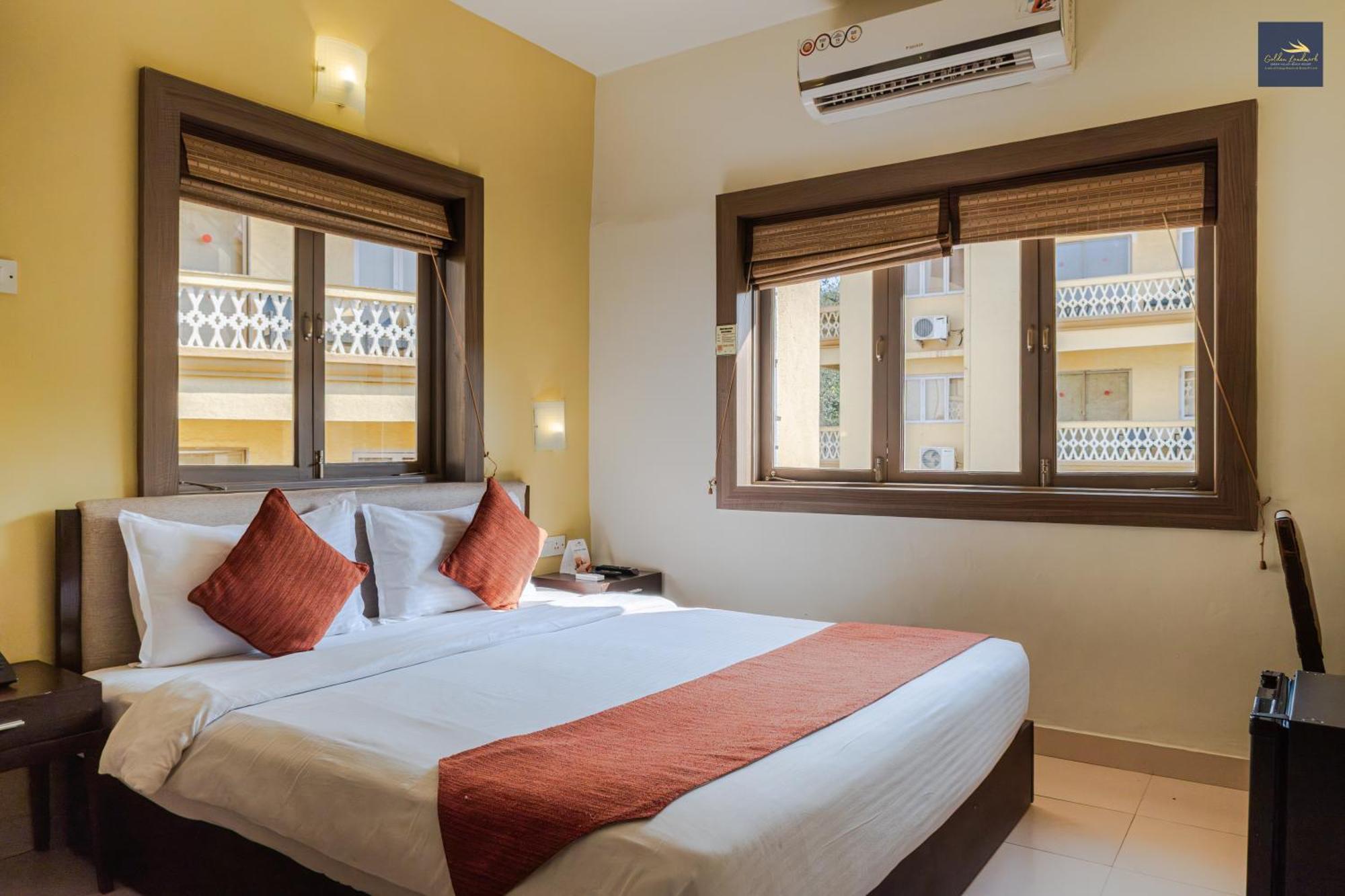 Golden Landmark Green Valley Beach Resort Dona Paula Extérieur photo