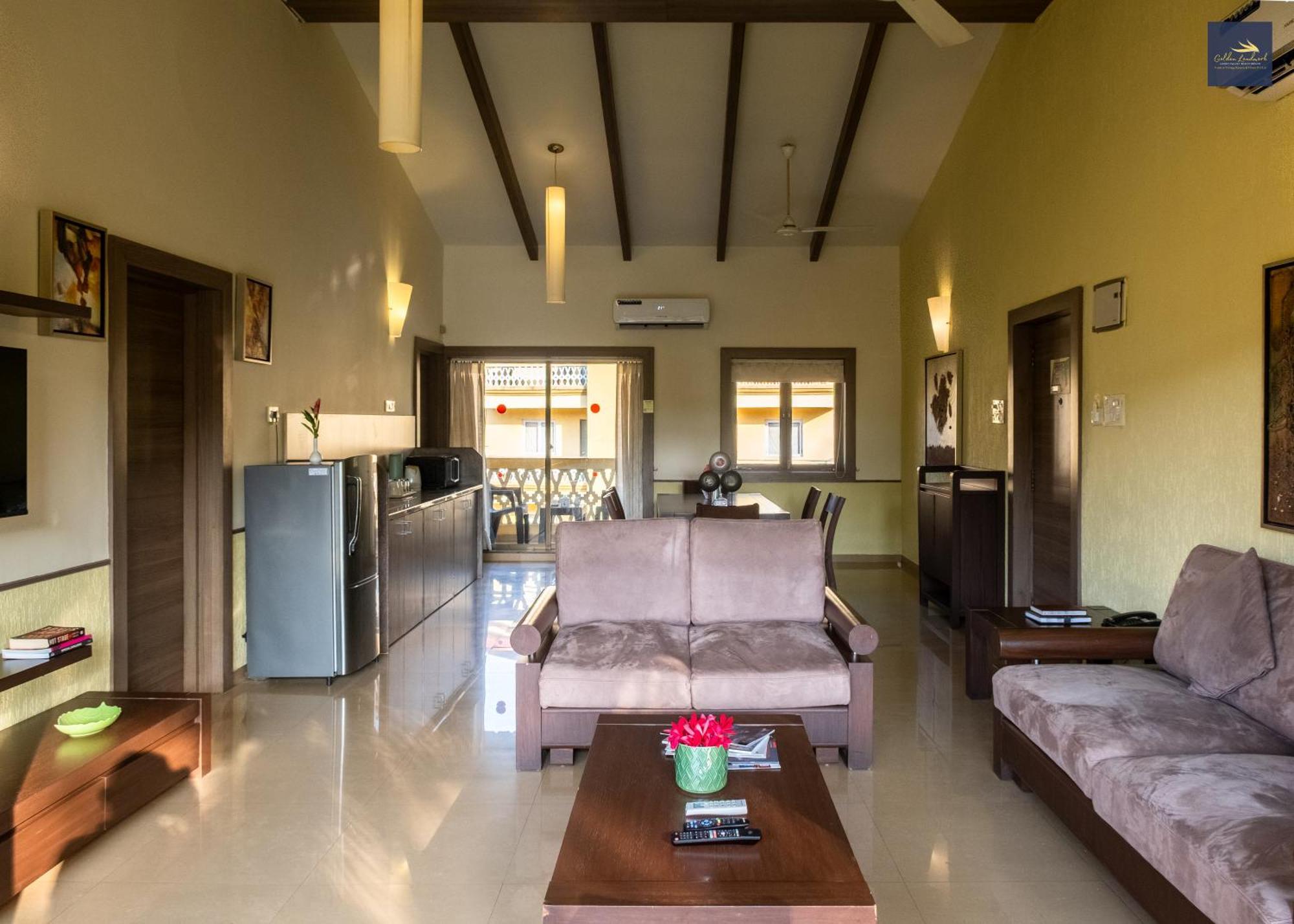 Golden Landmark Green Valley Beach Resort Dona Paula Extérieur photo